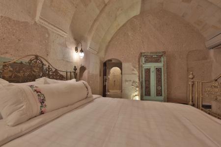 Taru Cave Suites - 77