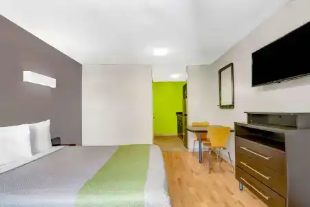 Studio 6-Atlanta, GA - Chamblee - 7