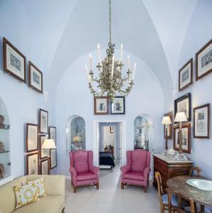 The Tsitouras Collection - 19