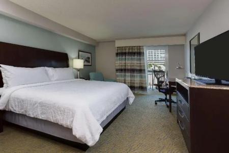 Hilton Garden Inn Oceanfront - 54