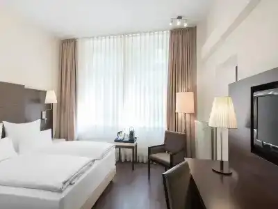 Nh Frankfurt Villa - 37