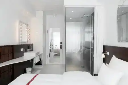 Ruby Coco Dusseldorf - 55