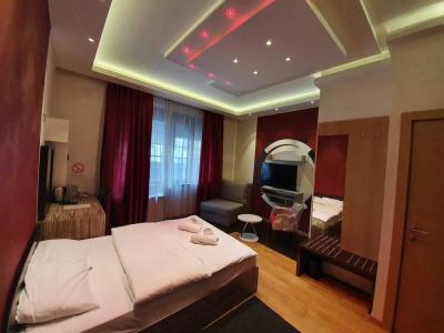 Privilege Suites by Central Park - 50