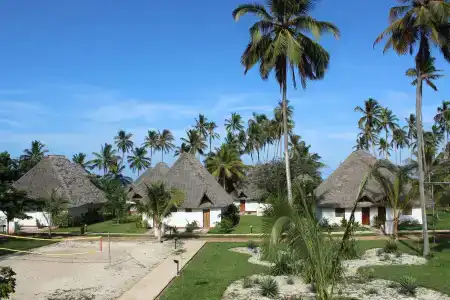 Uroa Bay Beach - 12