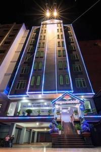 Tan Tower - 5