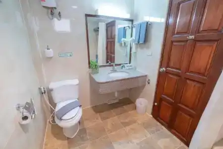 Sabai Inn - 6