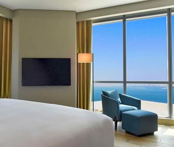 Hilton - 43