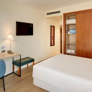 Sercotel Cornellà Barcelona - 35