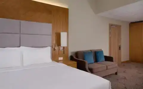 DoubleTree by Hilton Almaty - 32