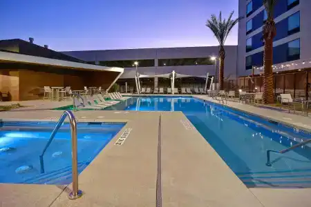 Hampton Inn & Suites Las Vegas Convention Center - 13