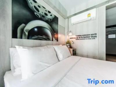 Sleep Walker Poshtel - 24