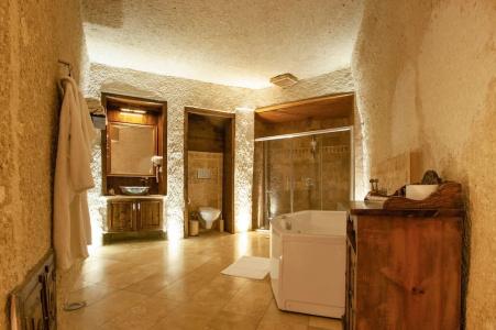 Ottoman Cave Suites - 105