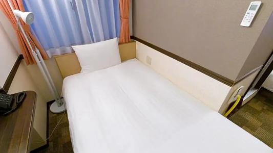 Toyoko Inn Shin-Osaka Chuo-guchi Honkan - 49