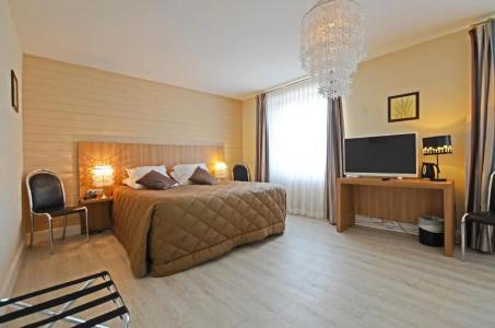 Hôtel La Réserve - 53