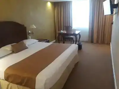 Country Plaza - 37