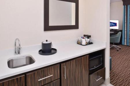 Hampton Inn & Suites - 54