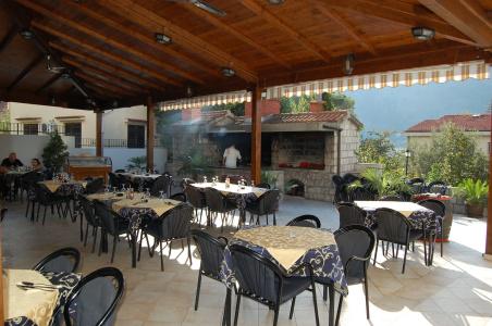ROOMS & DOBROTSKI DVORI - 15