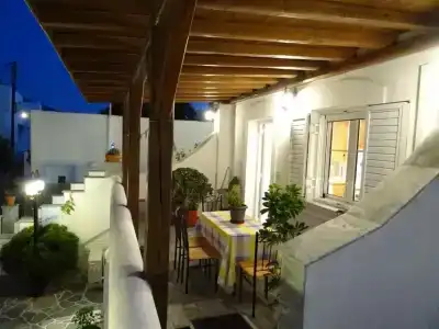 Kontaratos Studios & - 565