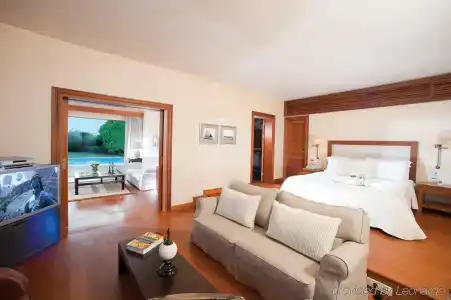 Grand Resort Lagonissi - 4