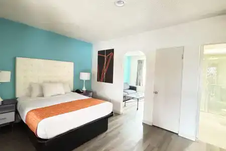 Howard Johnson by Wyndham Phoenix Airport/Downtown Area - 20