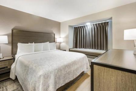 Red Roof Inn Plus+ & Suites Savannah – i-95 - 2