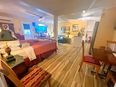 Villa Sinclair Beach Suites and Spa - 99