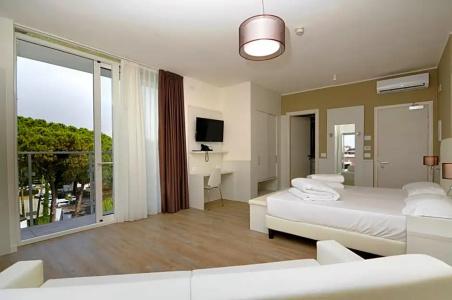 Marina Palace - 53