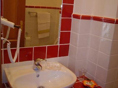 Petit Chateau - 47