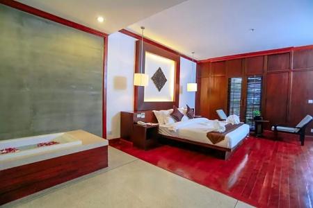 The Moon Residence & Spa - 305