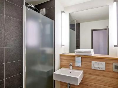 Campanile - Birmingham - 36