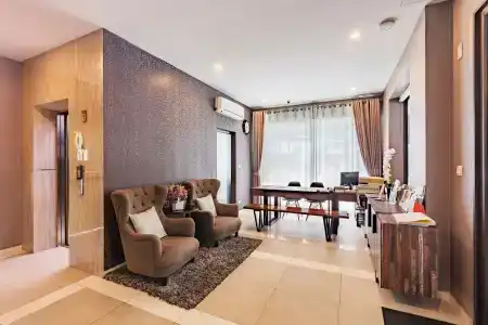 Like Sukhumvit 22 - 20