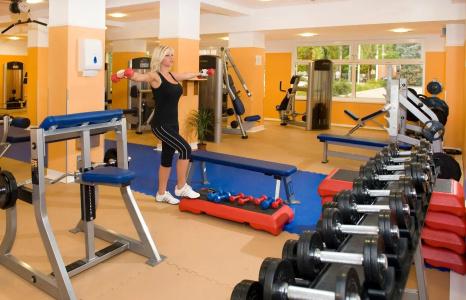 Holiday Beach Budapest Wellness with Sauna Park - 10