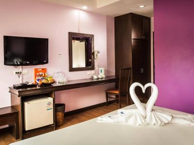 Ark Bar Beach Resort - 1