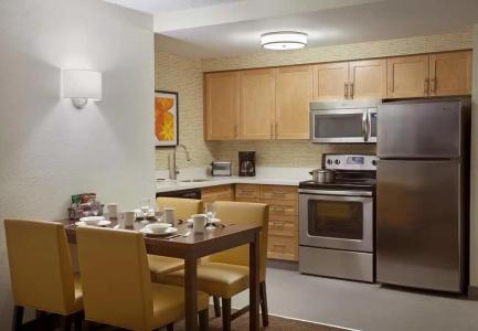 Cambridge Suites - 10