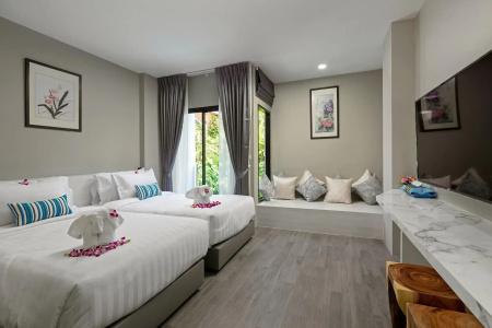 Triple L Patong Beach Phuket - 11