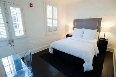 Royal New Orleans - 5