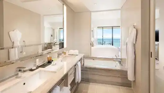 Halekulani Okinawa - 11