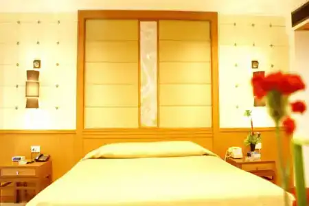 Royal Twins Palace - 8