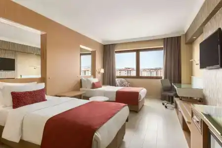 Ramada Usak - 3
