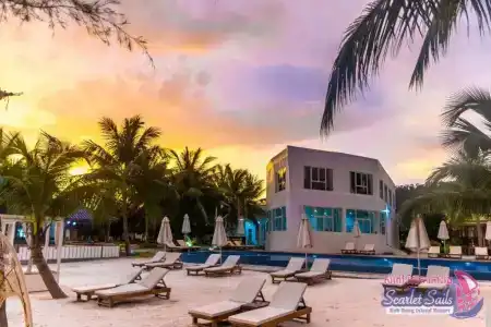Scarlet Sails Resort - 6