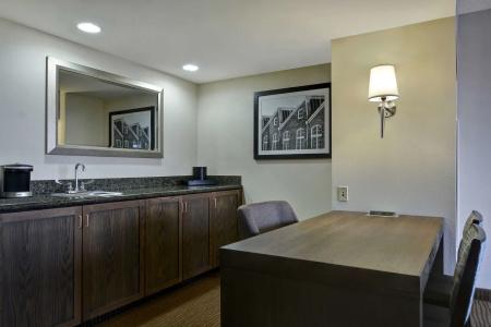 Embassy Suites - 31