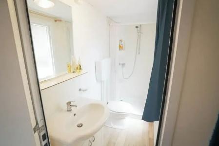 Happy Camp mobile homes in BalatonTourist Füred Camping & Bungalows - 19
