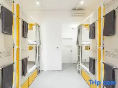 Flow Spaces - 25