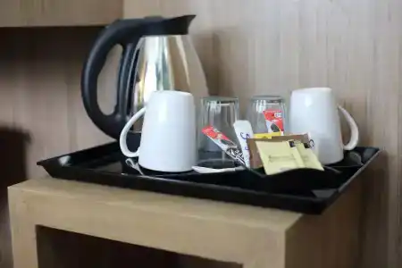 Sukhumvit 20 Guest House - 25