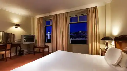 Metropole - 37