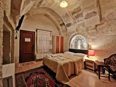 Falcon Cave Suites - 47