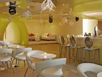 Pullman Dubai Jumeirah Lakes Towers - 33
