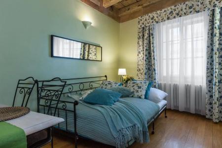 At the Black Star -Charming Romantic Suites and Apartments - 4