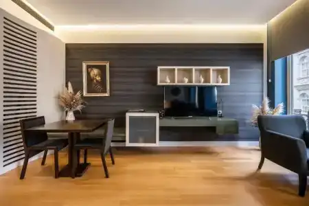 Ansen and Suites - 185