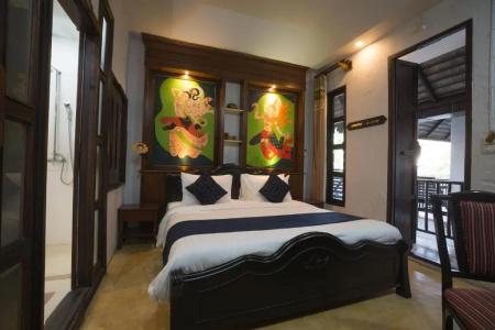 Cheva Gallery Boutique - 70